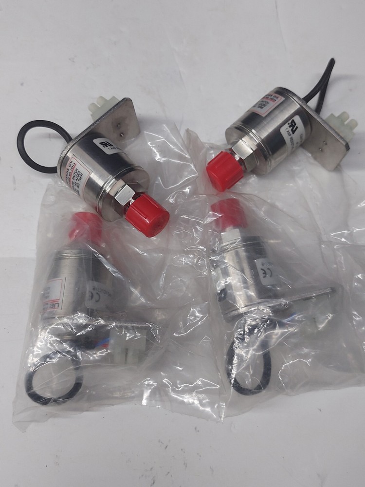 AMAT 1270-03003 Precision sensor E36W-H87 Pressure switch 4PC AVAILABLE MIA