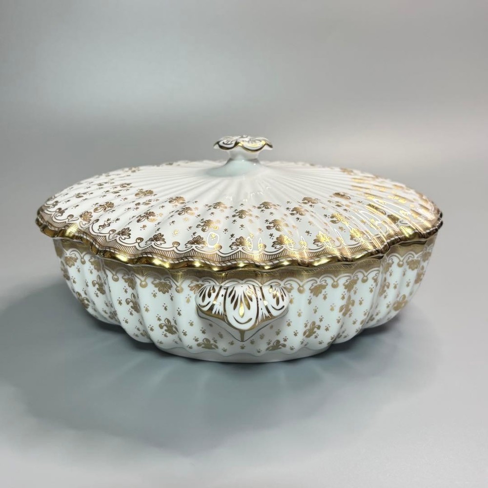 Spode Fleur de Lys Gold Covered Vegetable Serving Bowl with Lid