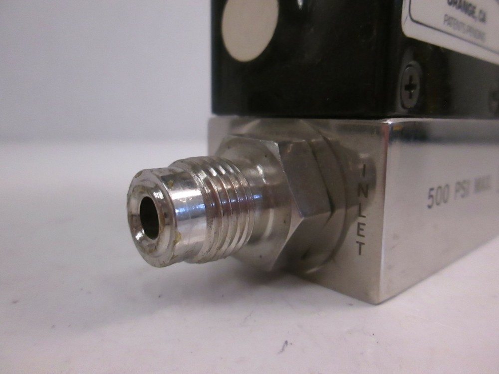 Unit UFC-1100 Mass Flow Controller, N2, 10 SLM, Used
