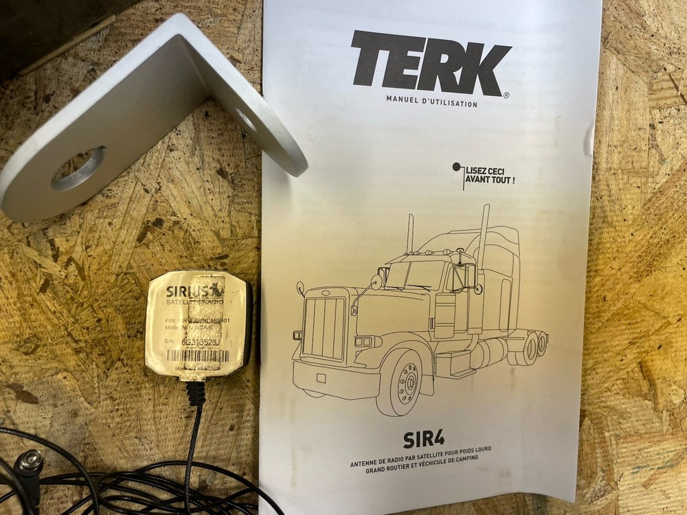 SIR4 Antenna Mount Kit