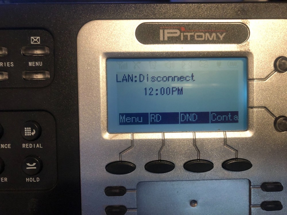 IPITOMY IP1100 IP Phone System plus (8) phone's plus