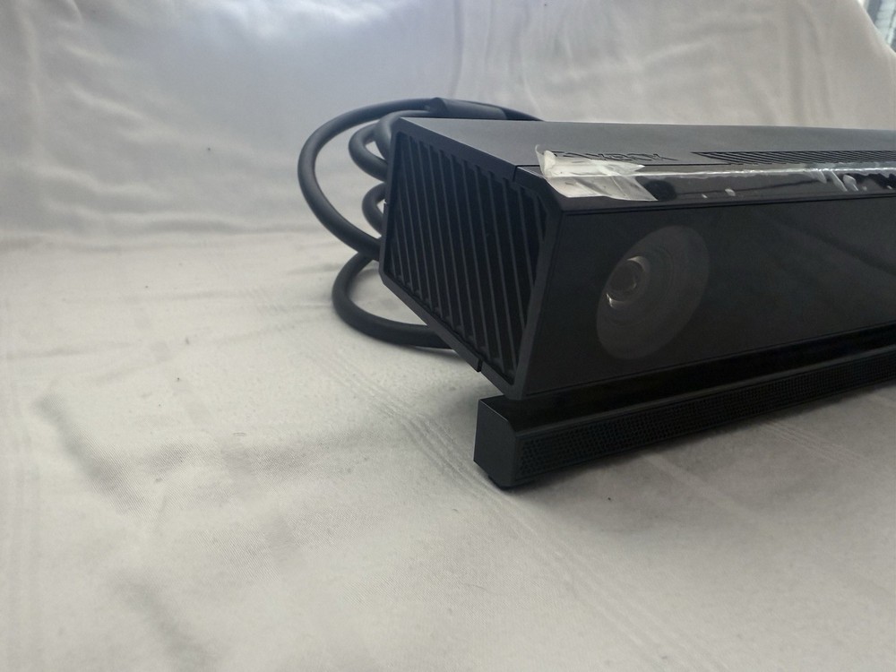 Kinect Xbox One Microsoft Wired Motion Sensor Black Model 1520 OEM Used