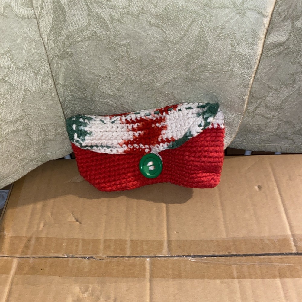 Crocheted Little Pouch