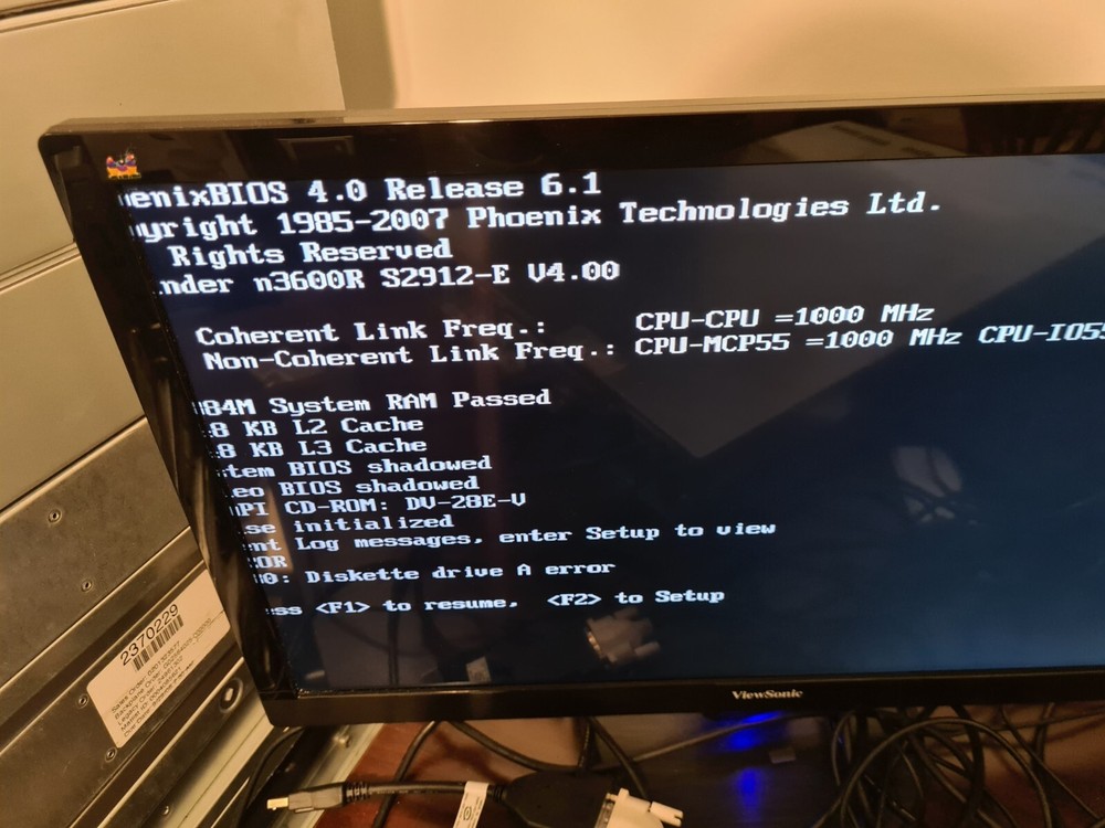 2x AMD 2350 16G Hard Drive Storage Array Server 3100RS G2 Windows Storage Svr R2