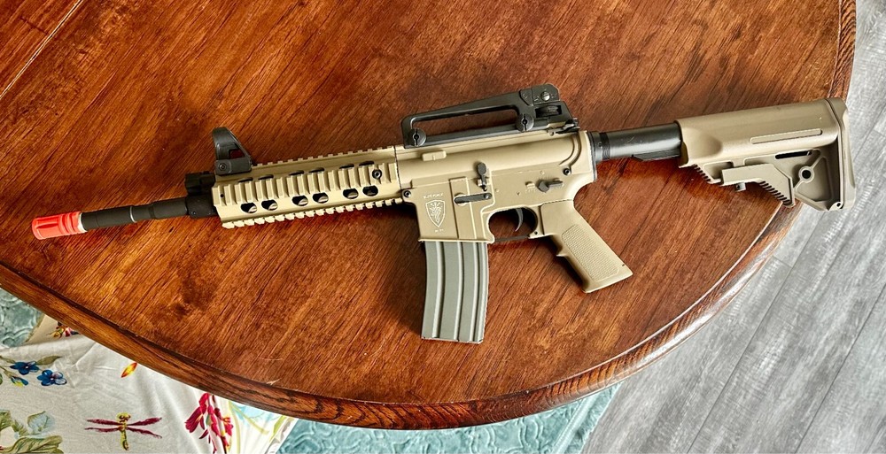 Barely Used Elite Force M4 Air Soft Rifle
