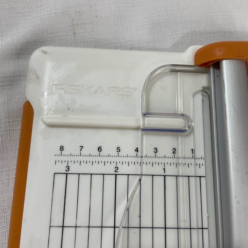 Fiskars 12 Inch Rotary Paper Trimmer