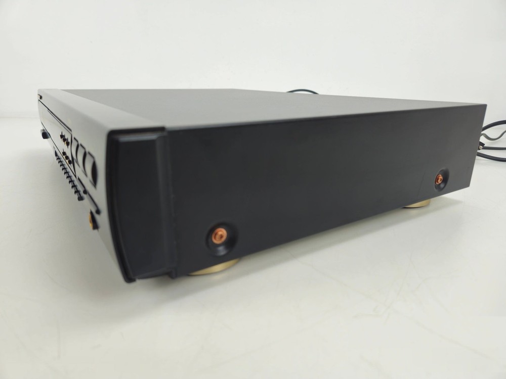 Marantz - CD-63 - Stereo Compact Disc player - Remote and Manual