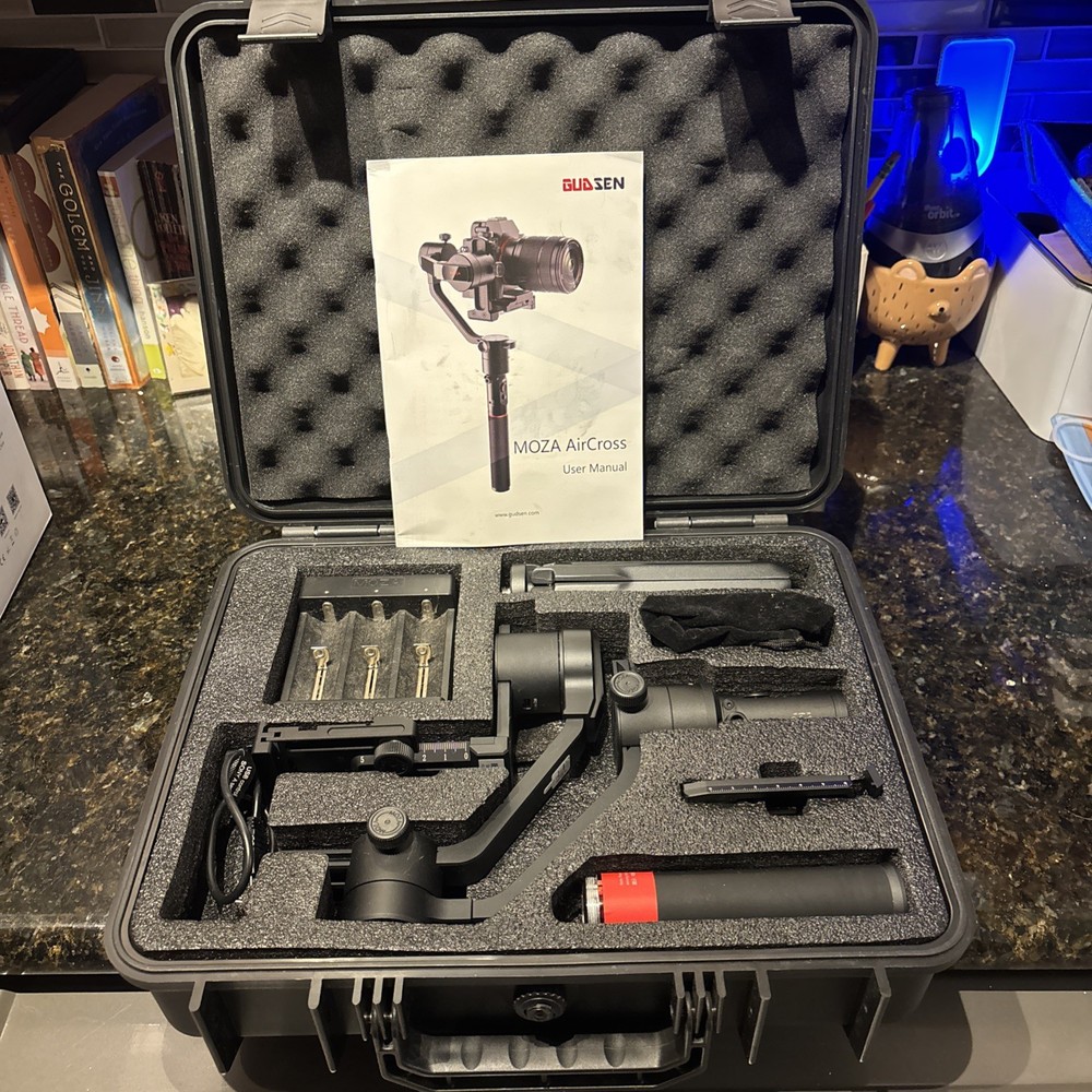 MOZA AirCross Gimbal Stabilizer for Universal Camera