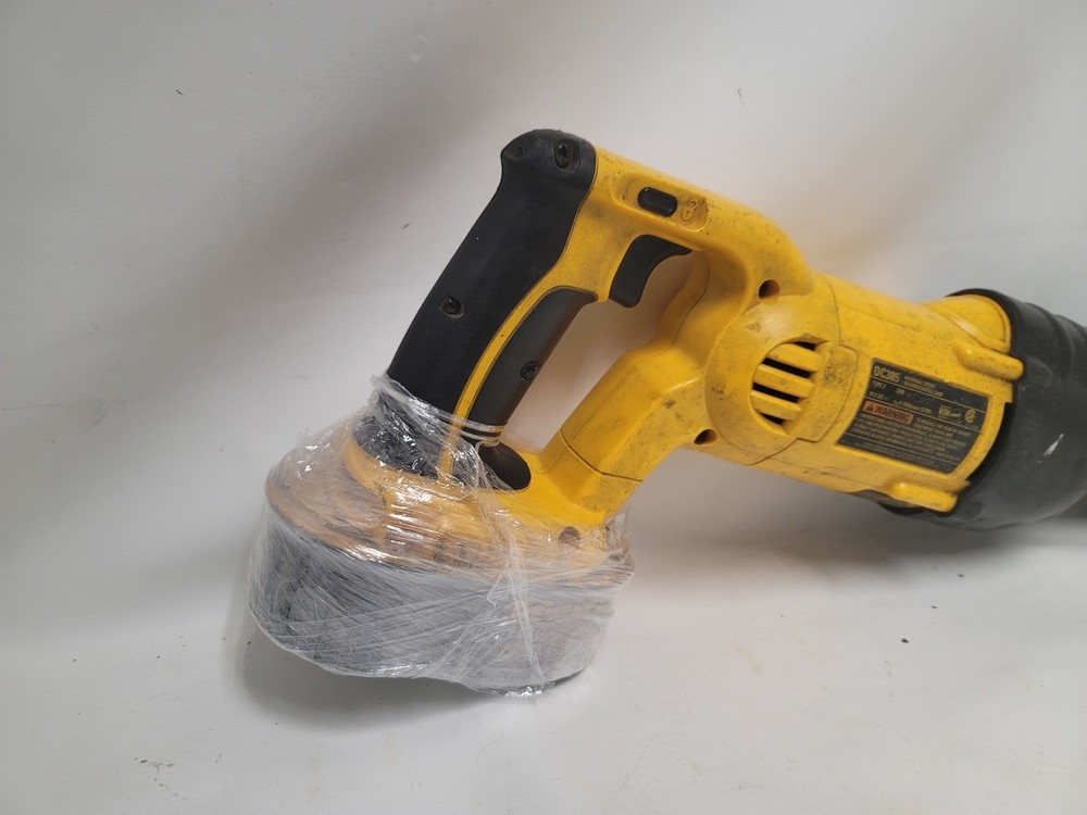 DEWALT RECIPROCATING SAW DC385