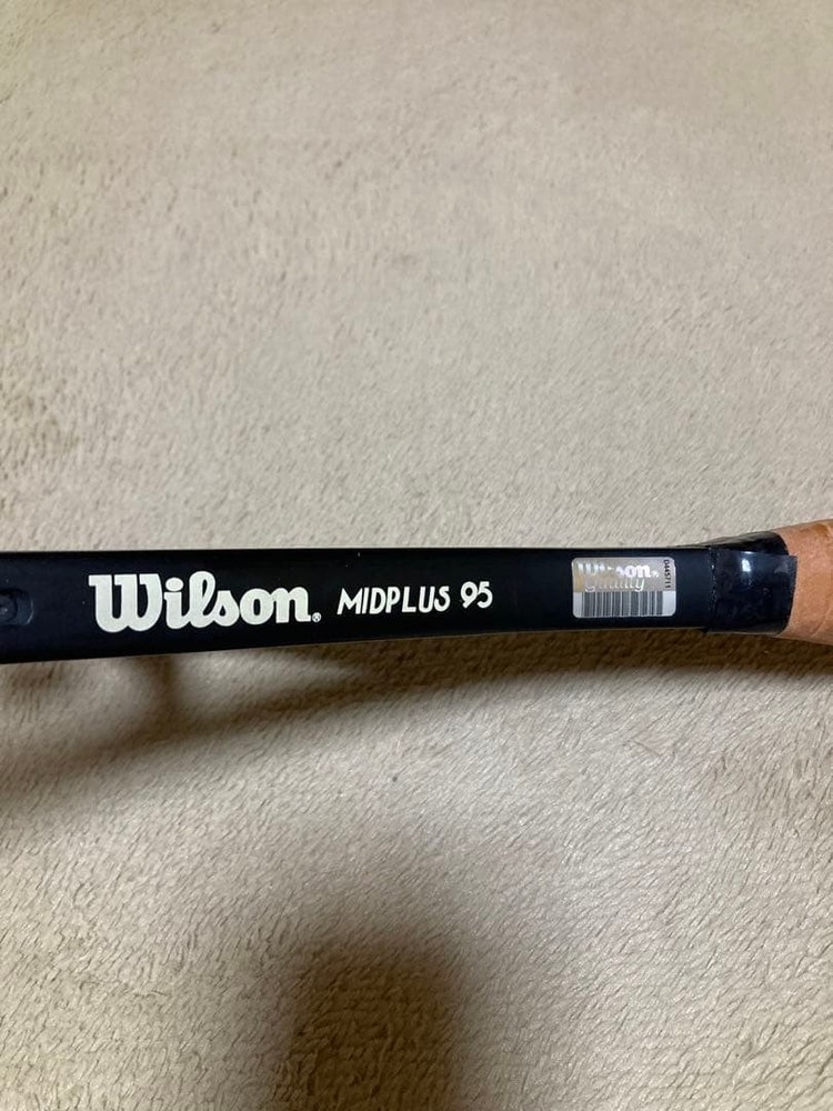 Wilson MIDPLUS 95 tennis racket