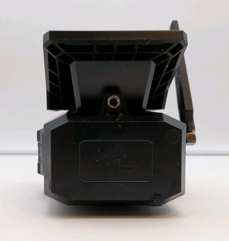 Vosker VKX Solar Powered 4G LTE Mobile Cellular Outdoor Security Camera EUC