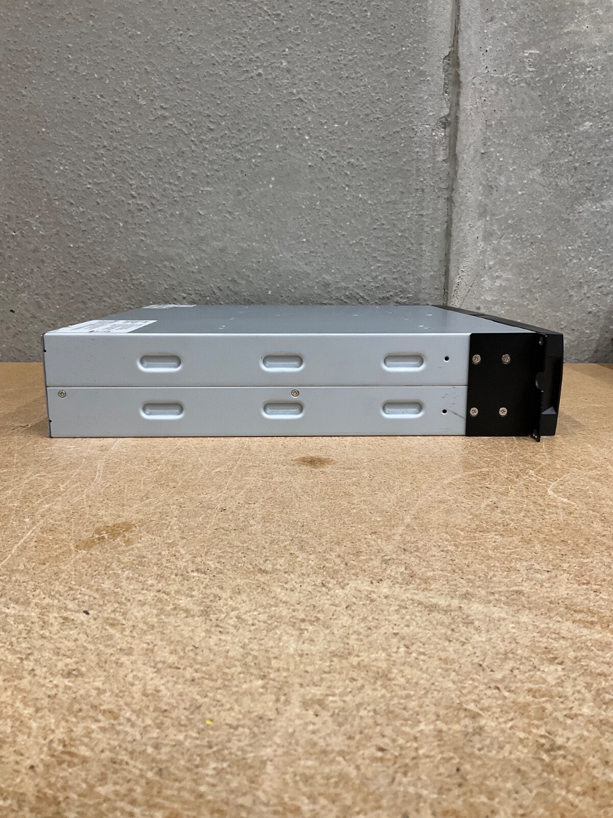 EATON PW9130G1500R-EBM 48VDC 34A *NO BATTERIES*