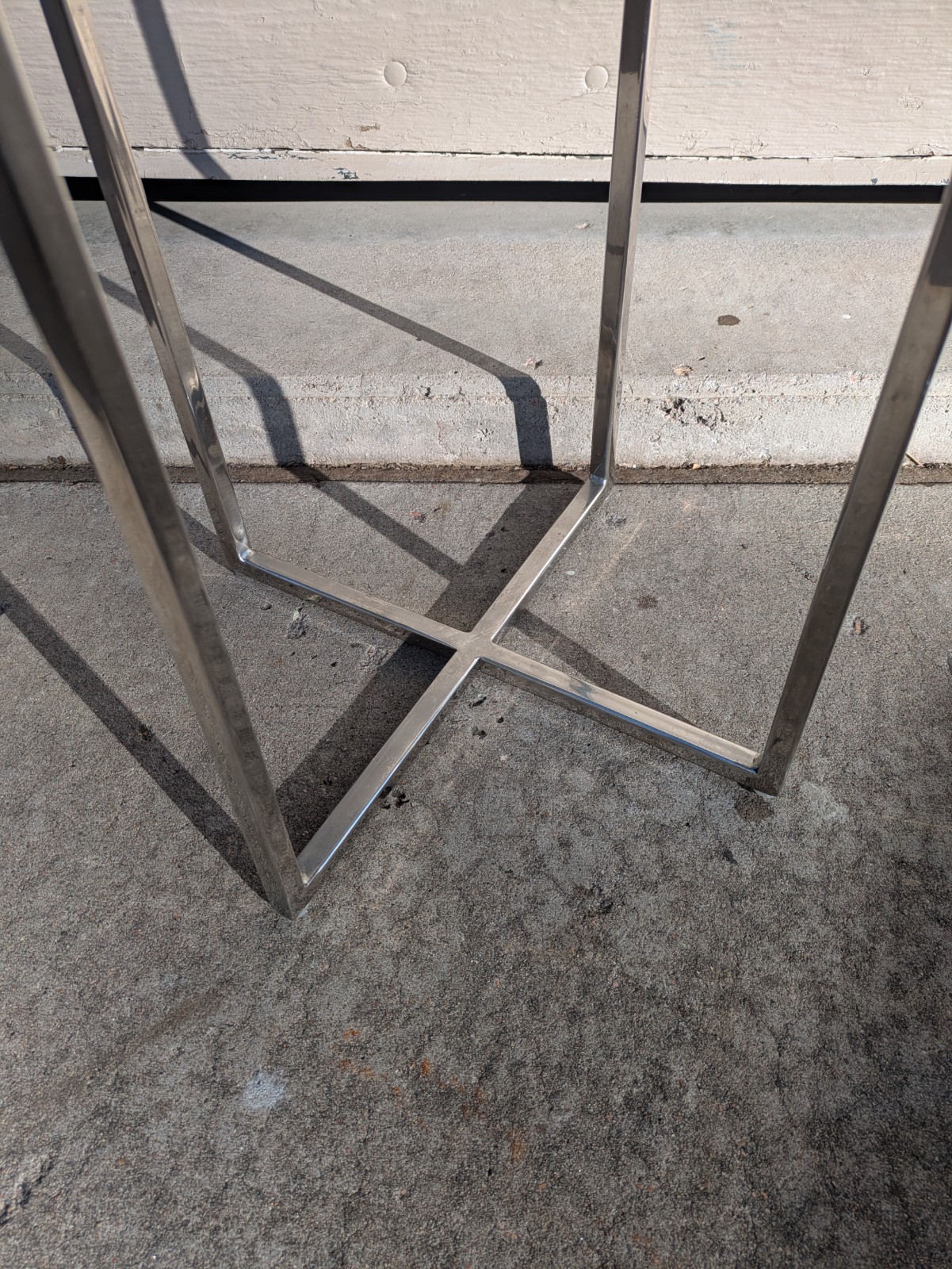 Vintage Mid Century Modern Glam Round Acrylic Lucite Sculptural Metal Table K24