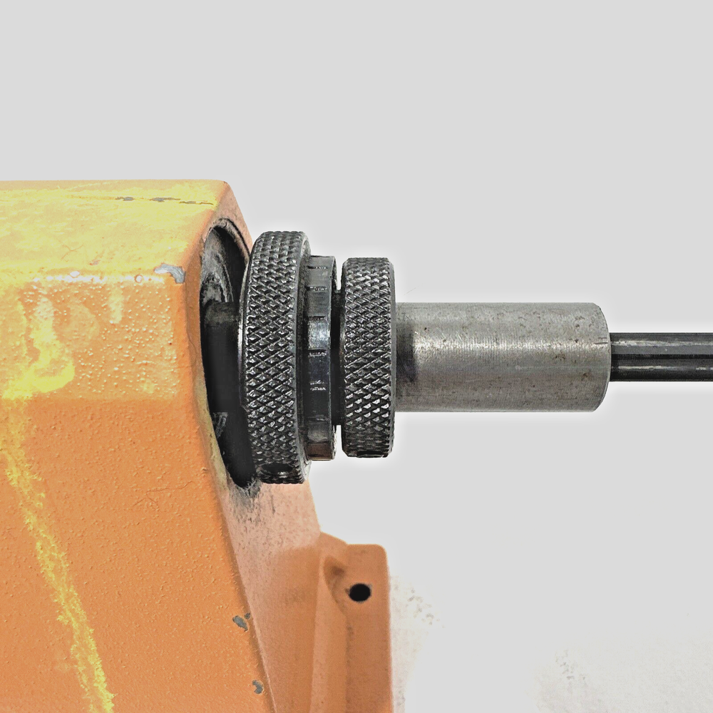Lyman Universal Case Trimmer Use By Hand Or With A Drill+ 1-30 Cal. Pilot