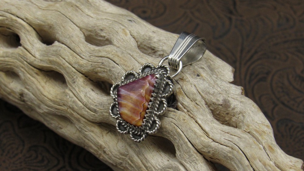 *Sterling Silver and Geometric-Shaped Spiny Oyster Pendant