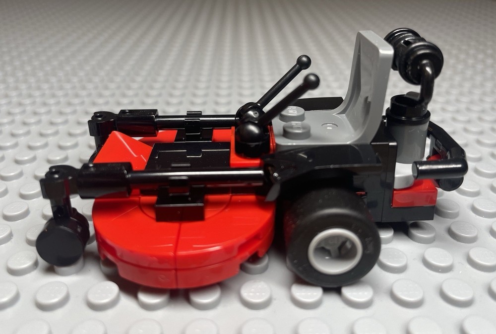 Custom Lego MOC Ride-On Zero Turn Lawn Mower (Red) Accessory Set + Instructions