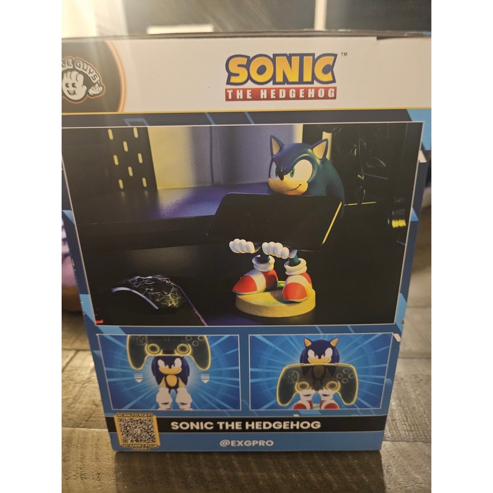 Sonic the Hedgehog Blue Sonic Controller Phone Holder NIB
