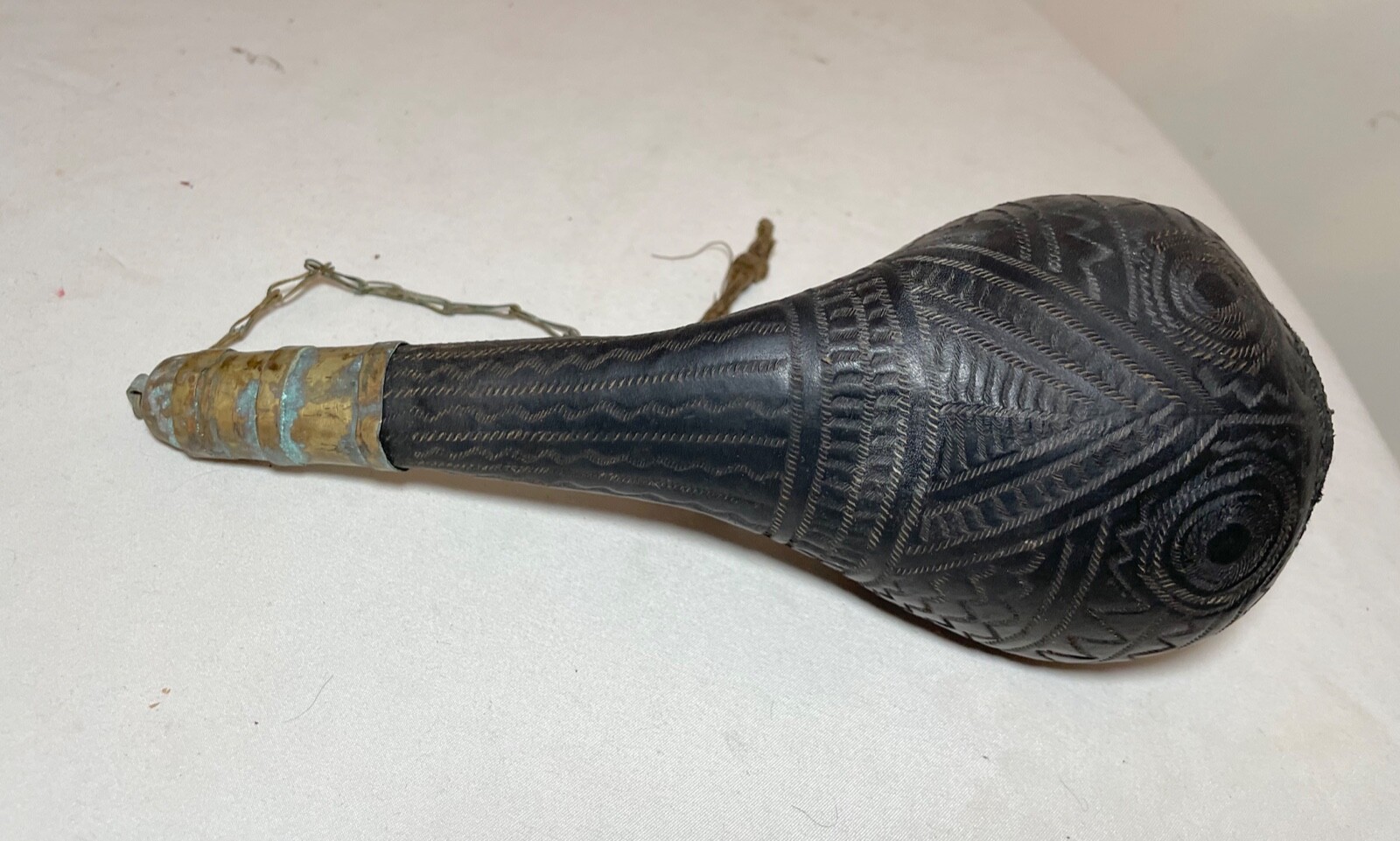 ANTIQUE 1800's HANDMADE ETCHED LEATHER BRASS WATER SHOT FLASK JUG POWDER EARLY