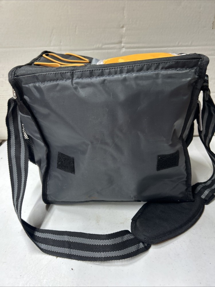 Hooters Lunchbox