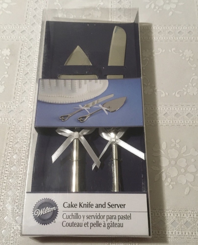 NIP Wilton Cake Knife and Server