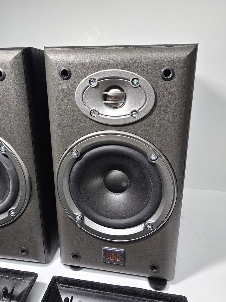 Mint JBL Speakers E20 Northridge E Series Compact Bookshelf Speakers Set