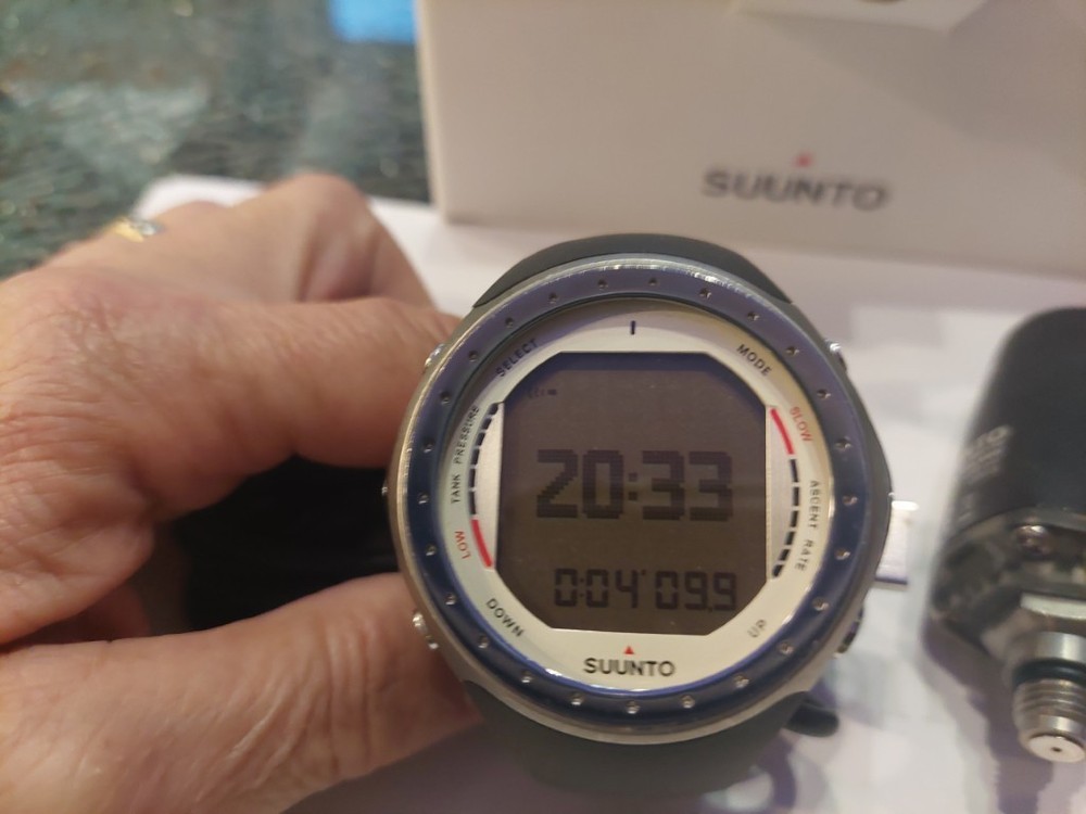 Suunto D9 Titanium Dive Computer & Transmitter