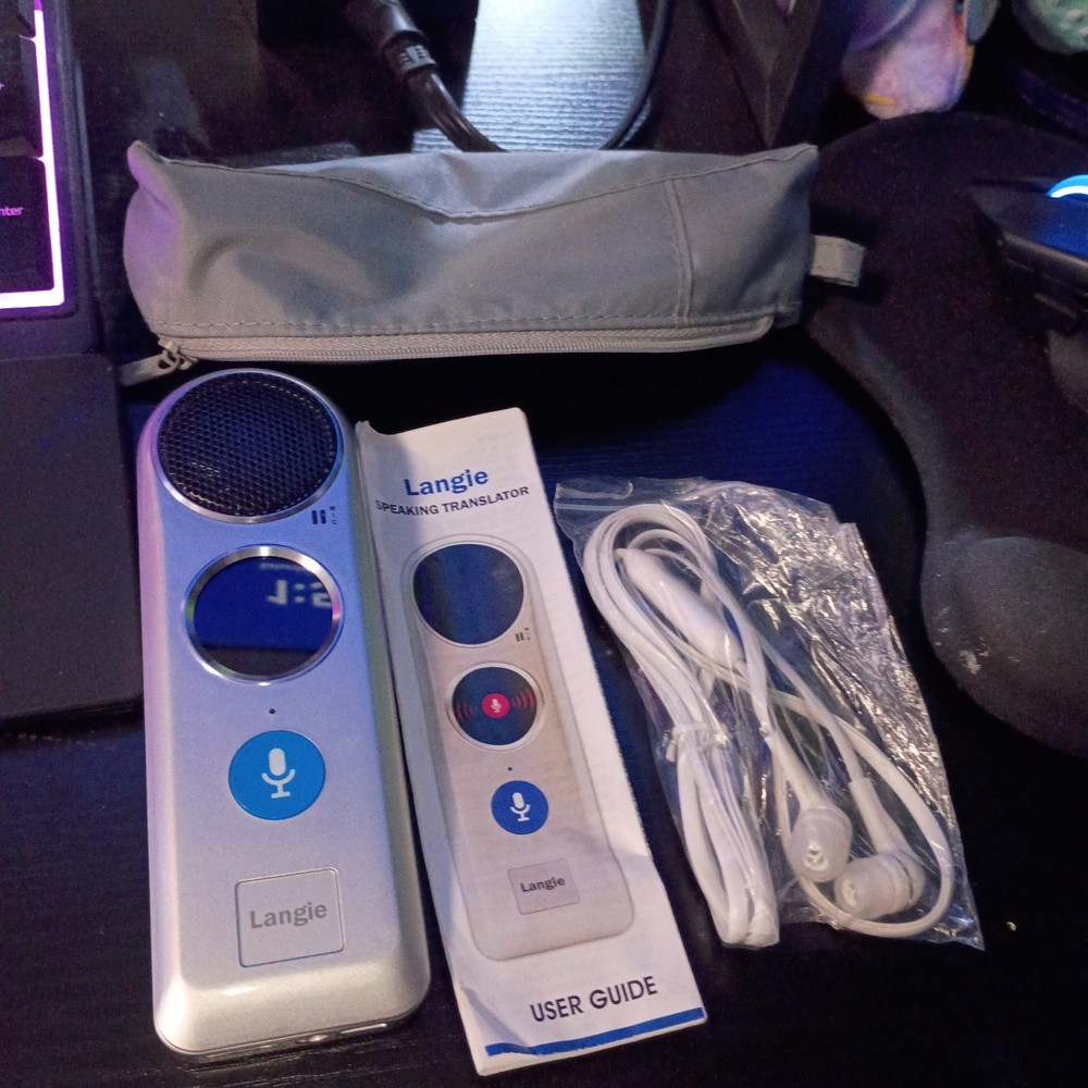 Langie S2 Portable Speaking Translator Learning Tool Designed by Comet