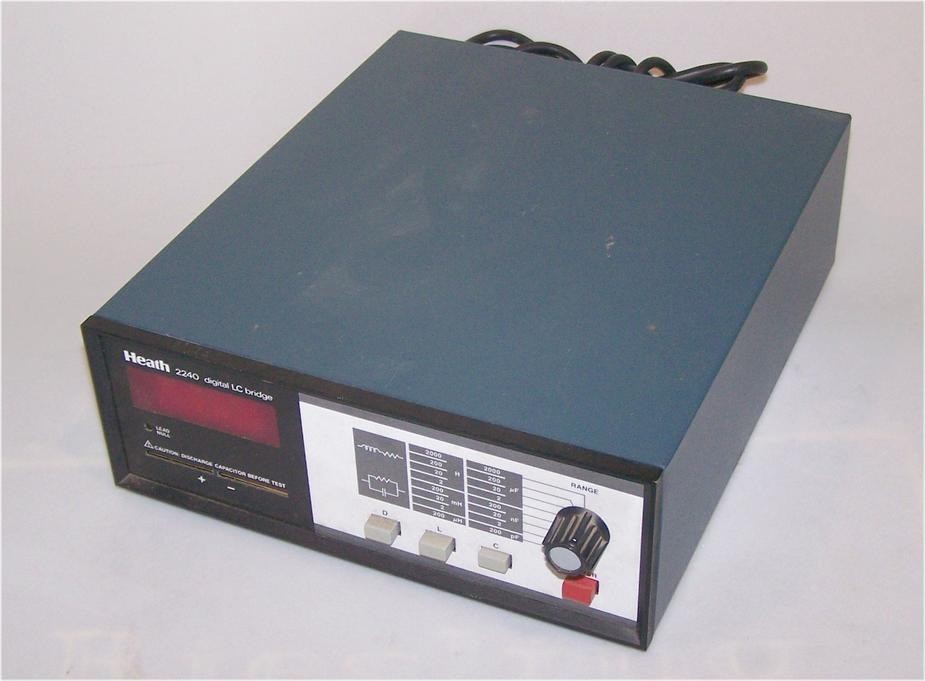 Heathkit Digital LC Bridge model IT-2240