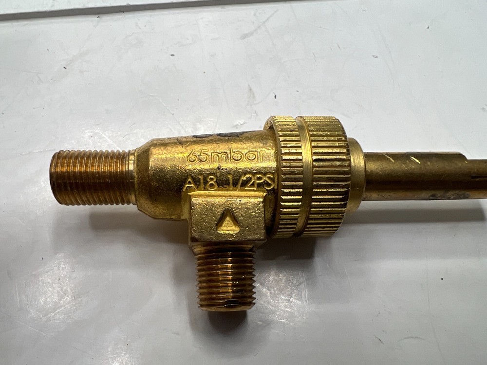 A18 Burner Valve Horizontal Split 1/2PSI 65MBAR Horizontal Split Valve