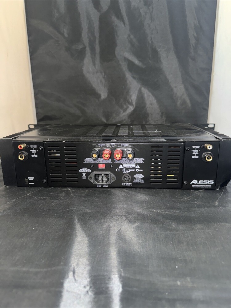 Alesis RA150 Power Amplifier