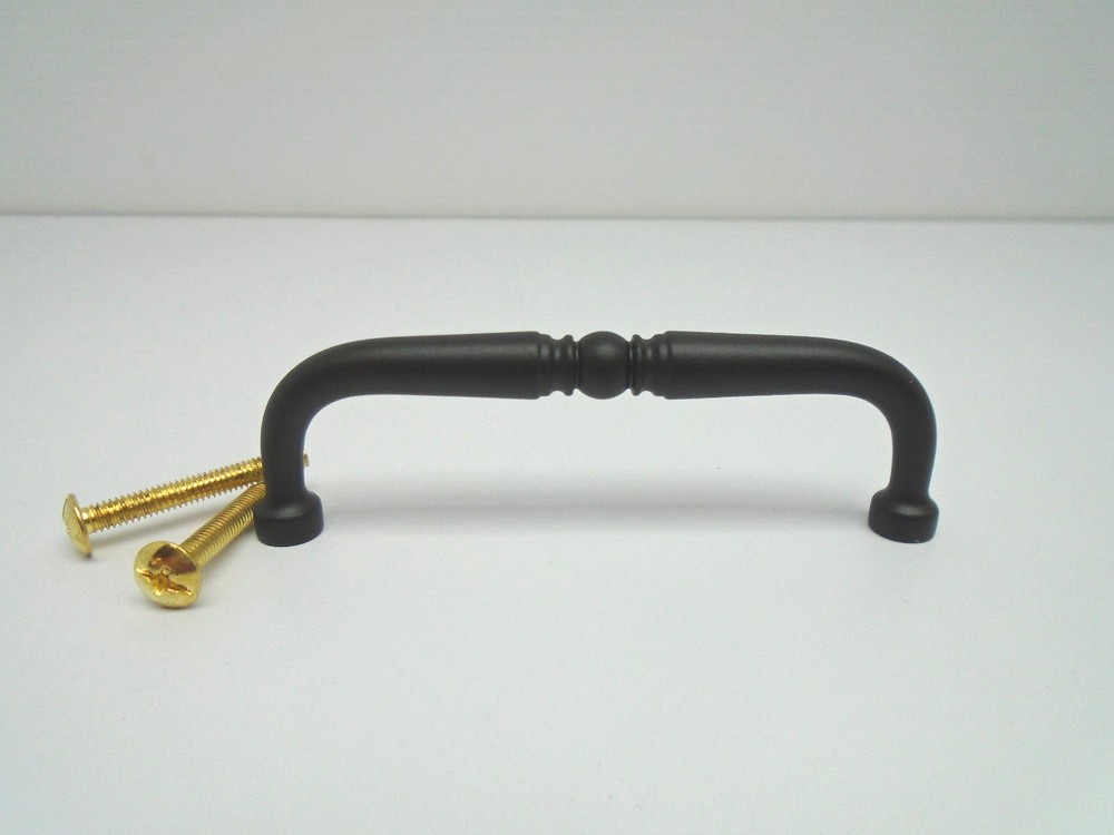 Creations by Alno Traditional 3.5" Pull Matte Black A702-35-MB 612J