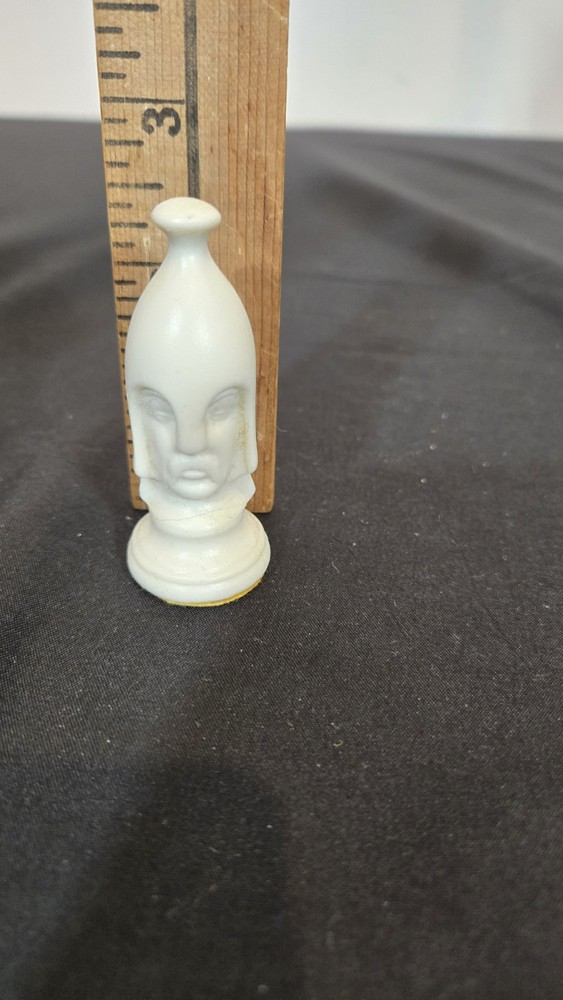 2.5" Mid Century Duncan White Pawn Chess Replacement