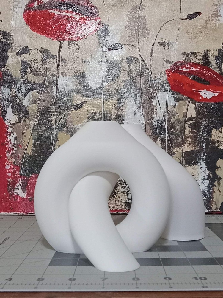 3D Printed Interlocking Toroidal Vase Set