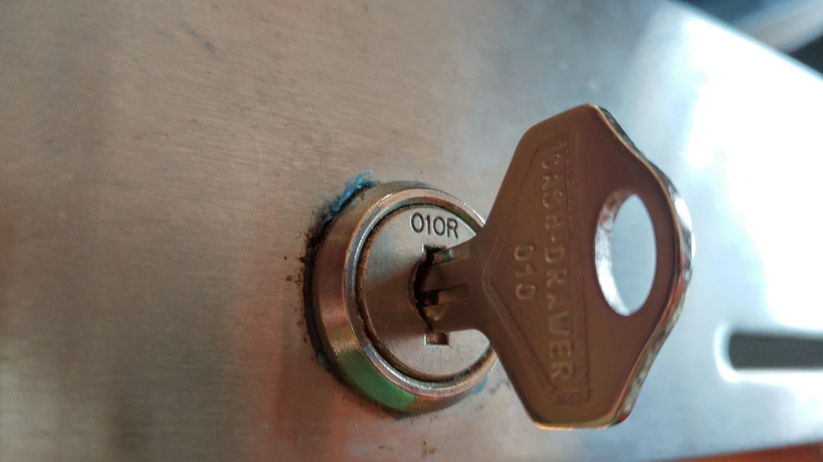 Pair 010 POS Cash Drawer Keys Compatible with Star CD5 & SMD2 010R 010L Locks