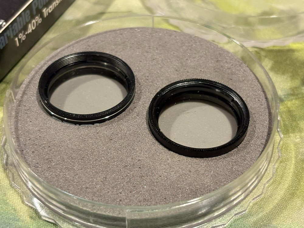 ORION 1.25" VARIABLE POLARIZING MOON FILTER FOR TELESCOPES