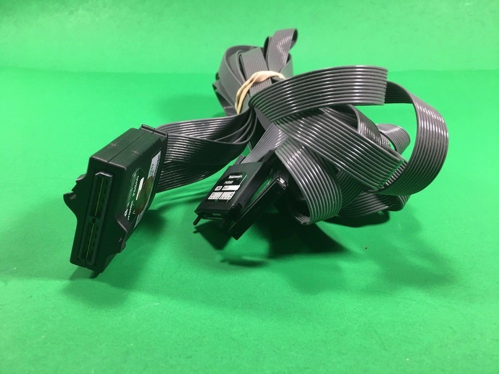 Tektronix Logic Analyzer -- P6860 -- Used