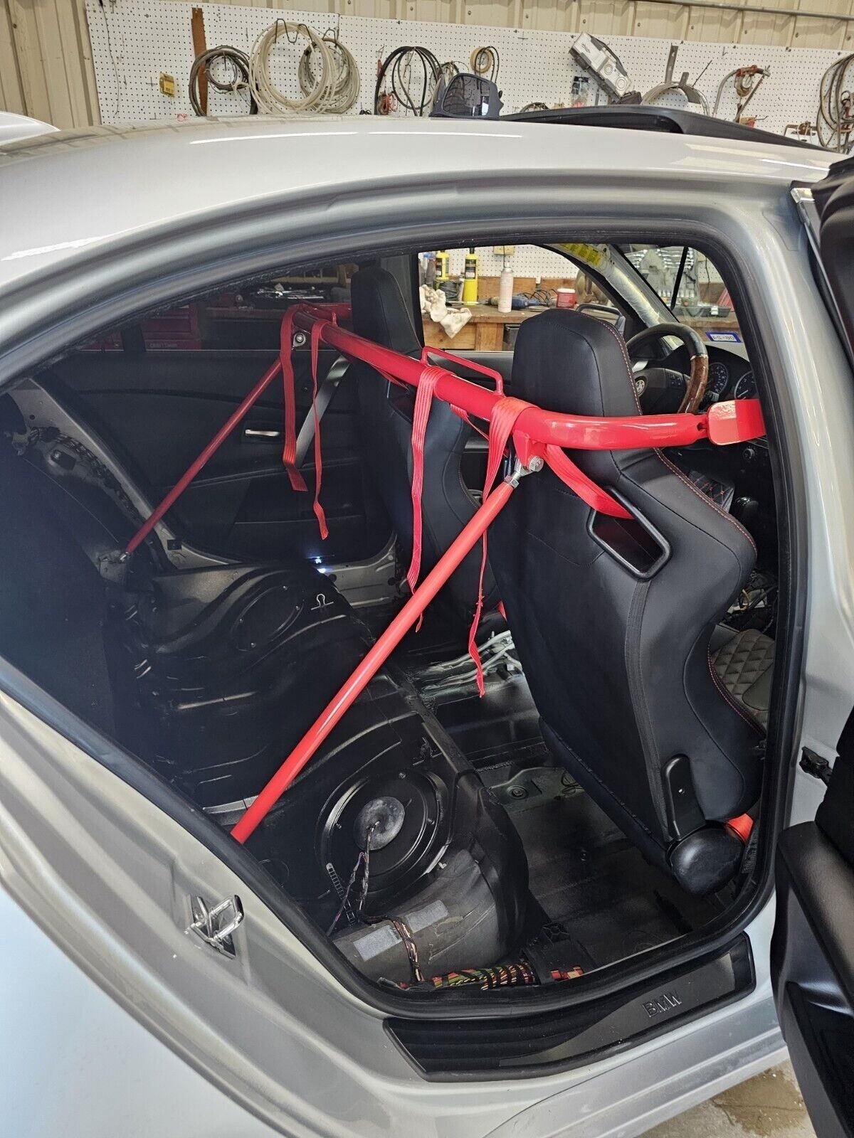 2 X TANAKA UNIVERSAL RED 4 POINT BUCKLE RACING SEAT BELT HARNESS