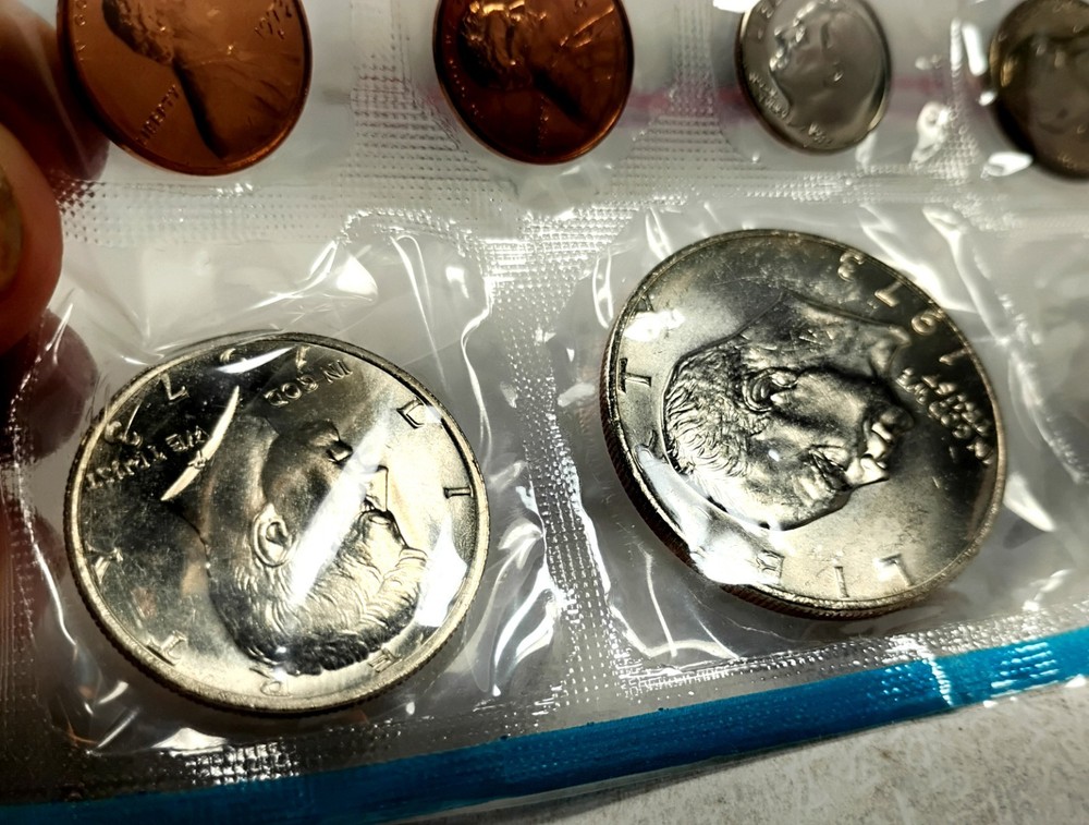 1973 U.S Mint Set Original Government Packaging OGP