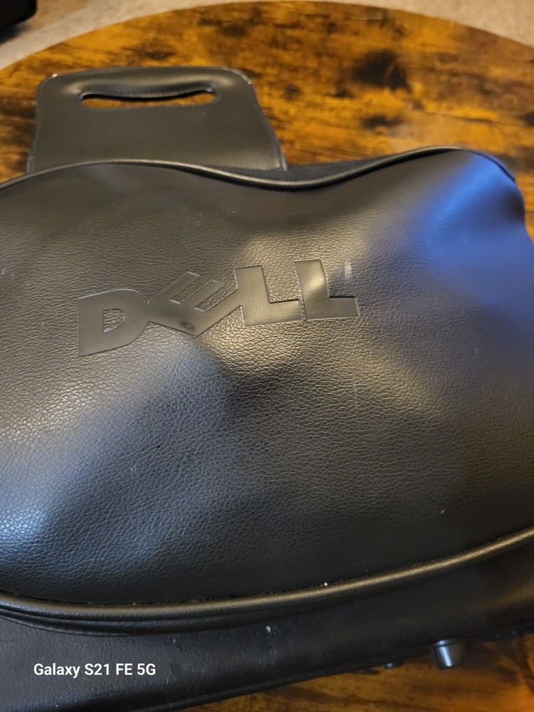 DELL Projector Model 2300MP with Super Duty Case W/ Remote Untested