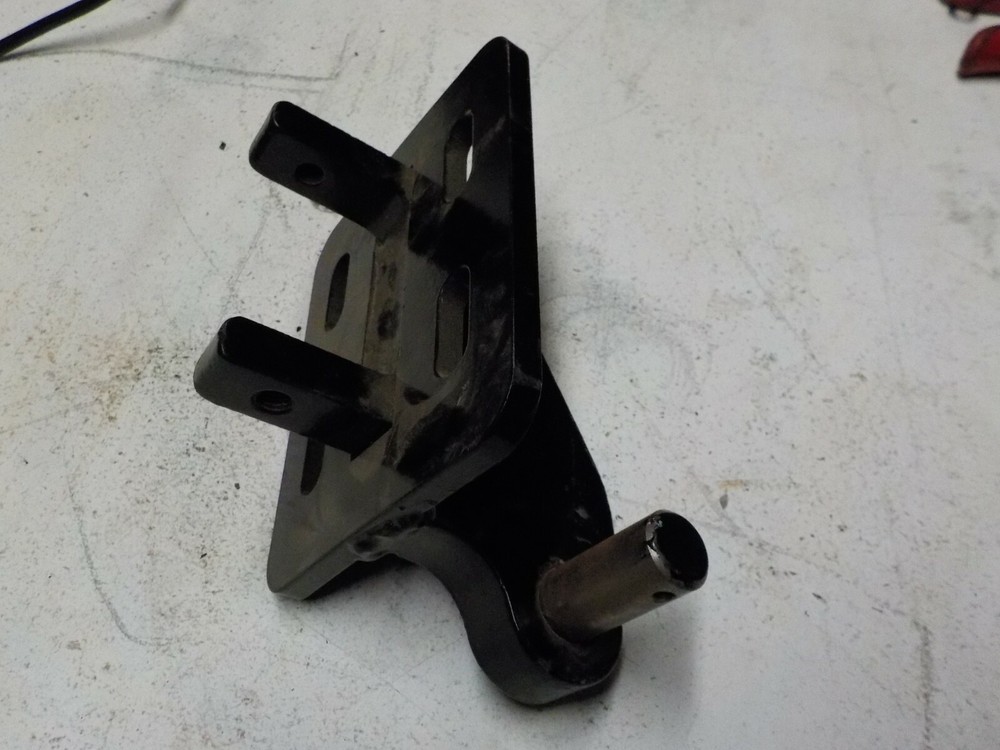 CAT, Caterpillar Upright As (As Shown) Hinge Support.