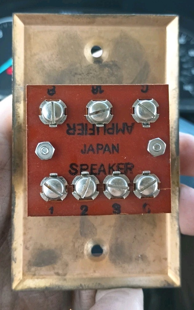 Argonme AR-233 Speaker Selector