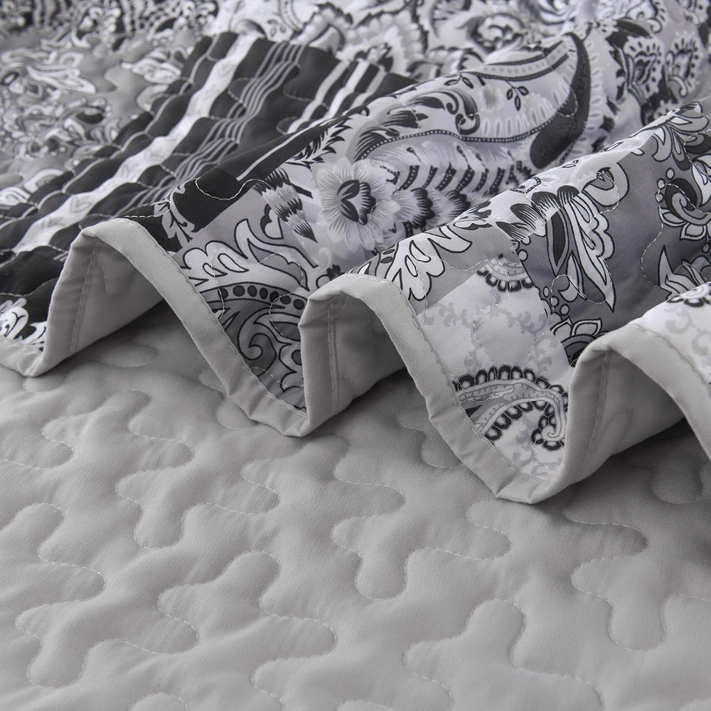 King Size Grey Quilt Set Patchwork Plaid Boho Bedding 3 Piece Bedspread Set