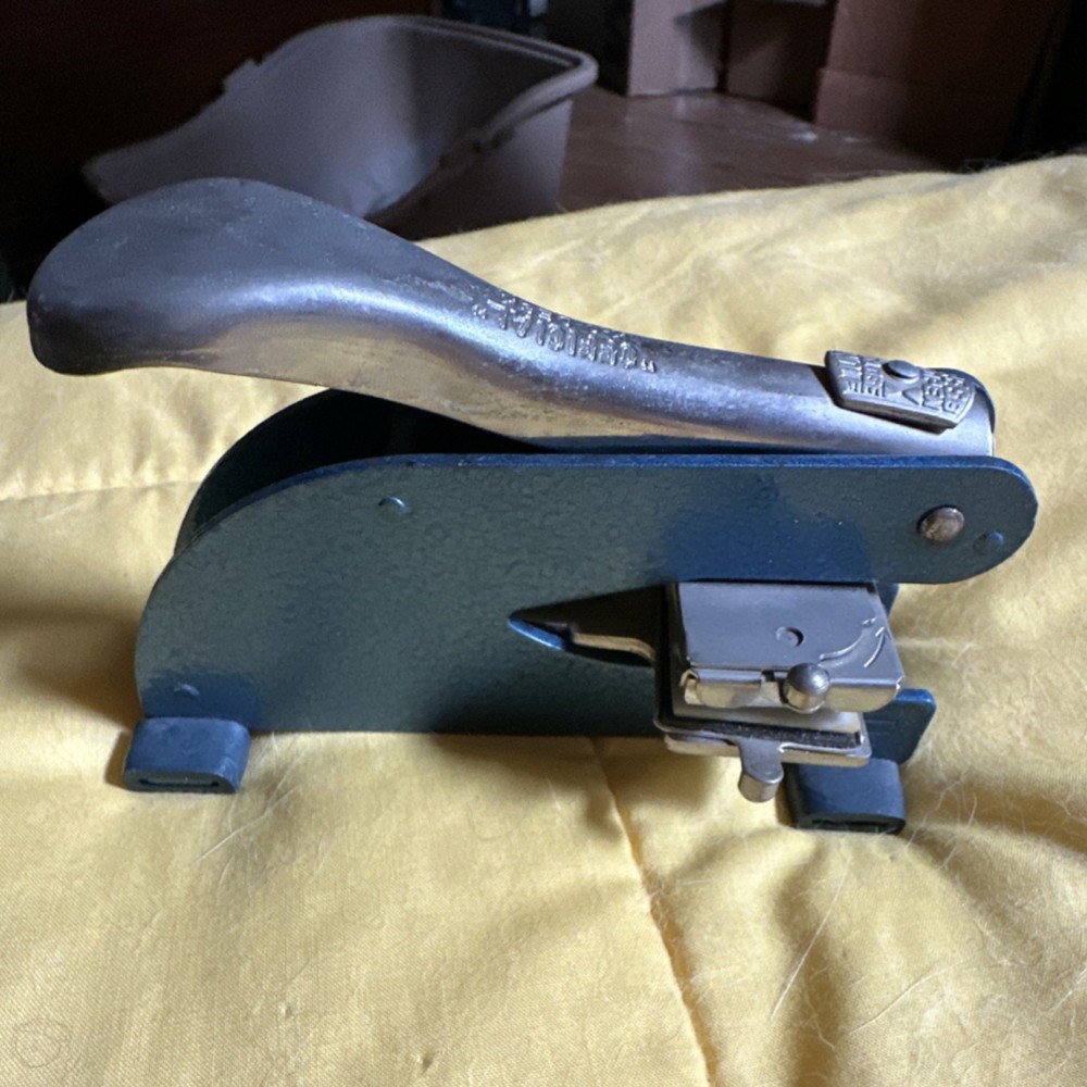 Addressograph IDEAL DESK MODEL M Metal Embosser Machine