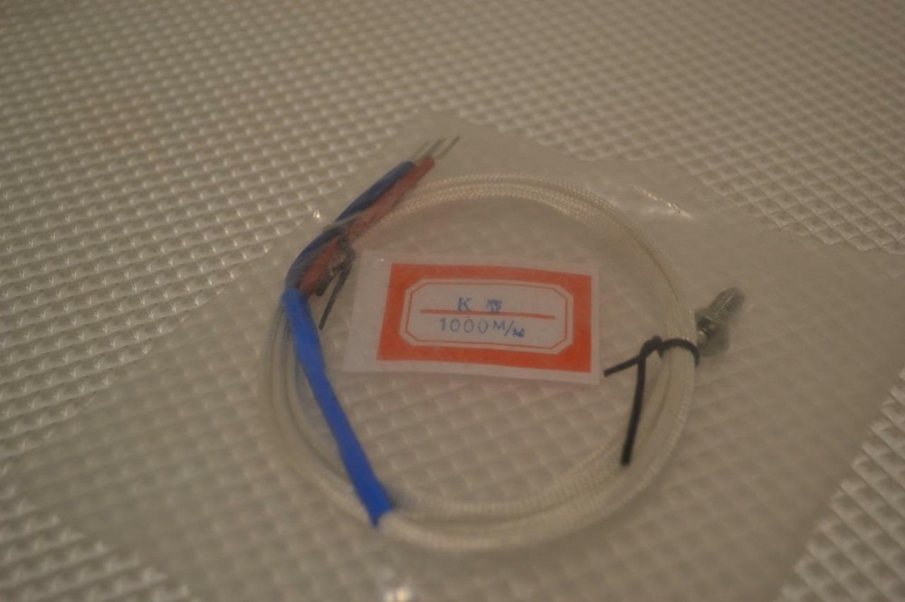 ONE NEW SENSOR THERMOCOUPLE WRT-01 1000MM.