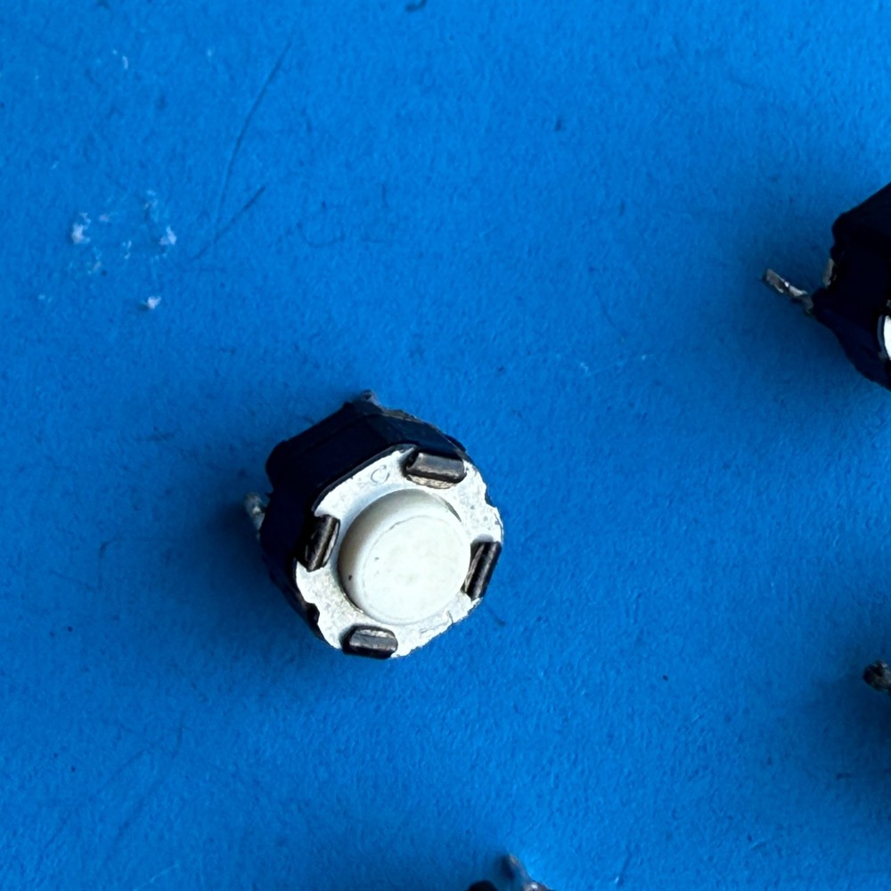 [FRS] AKAI APC40 MKI Ableton Controller Genuine Part: Button Micro Switch [4PCS]