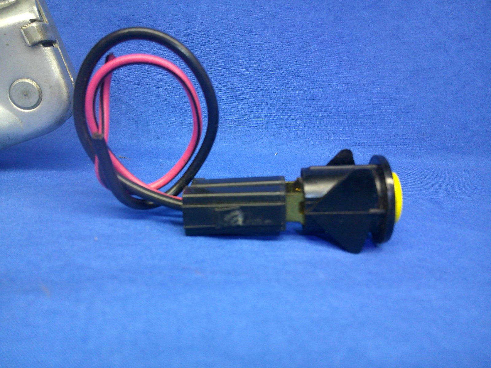 Vintage NOS 1968-76 Lincoln Continental Mark IV Power Trunk Lid Latch Release