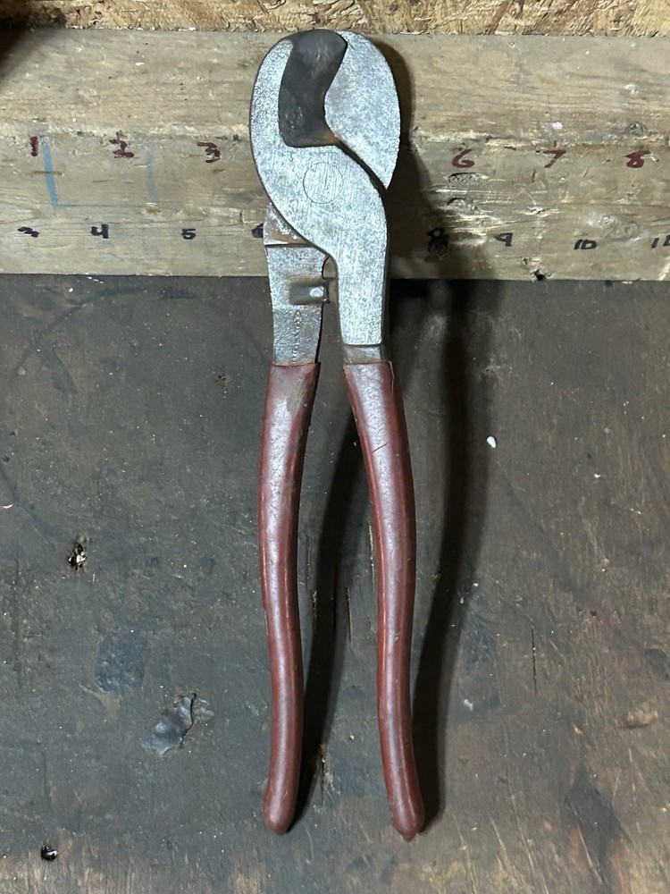 Red Handle Wire Cable Cutters Klein?