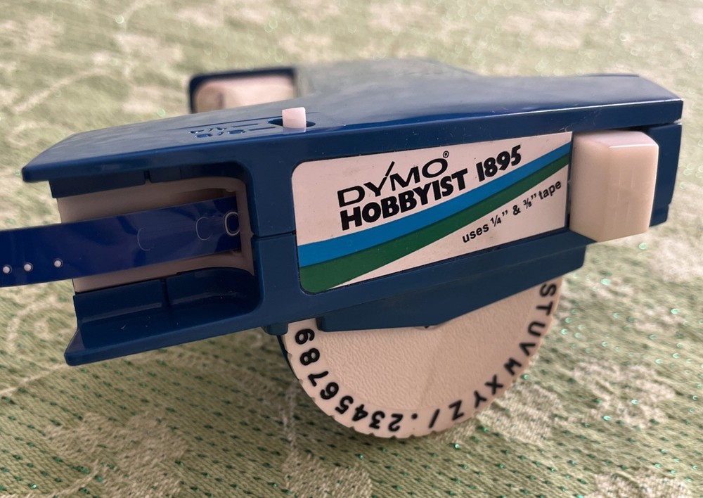 Dymo Hobbyist 1895 Embossing Label Maker In Great Shape
