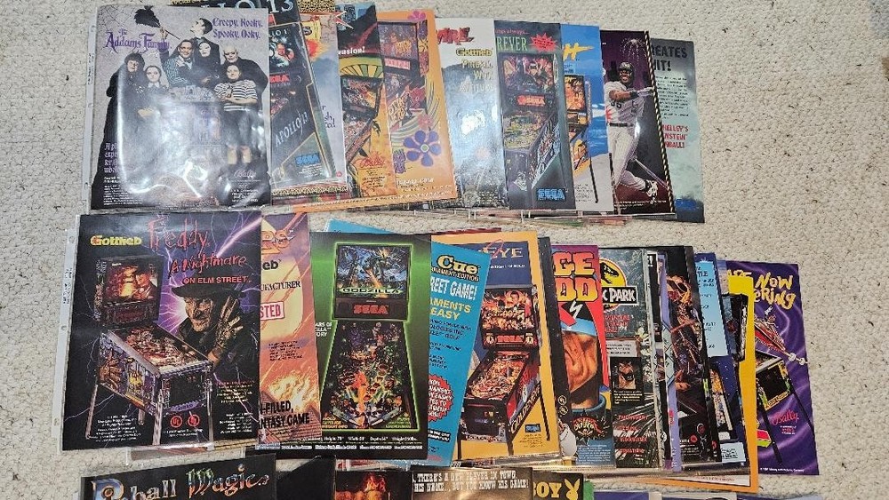 PINBALL FLYER COLLECTION