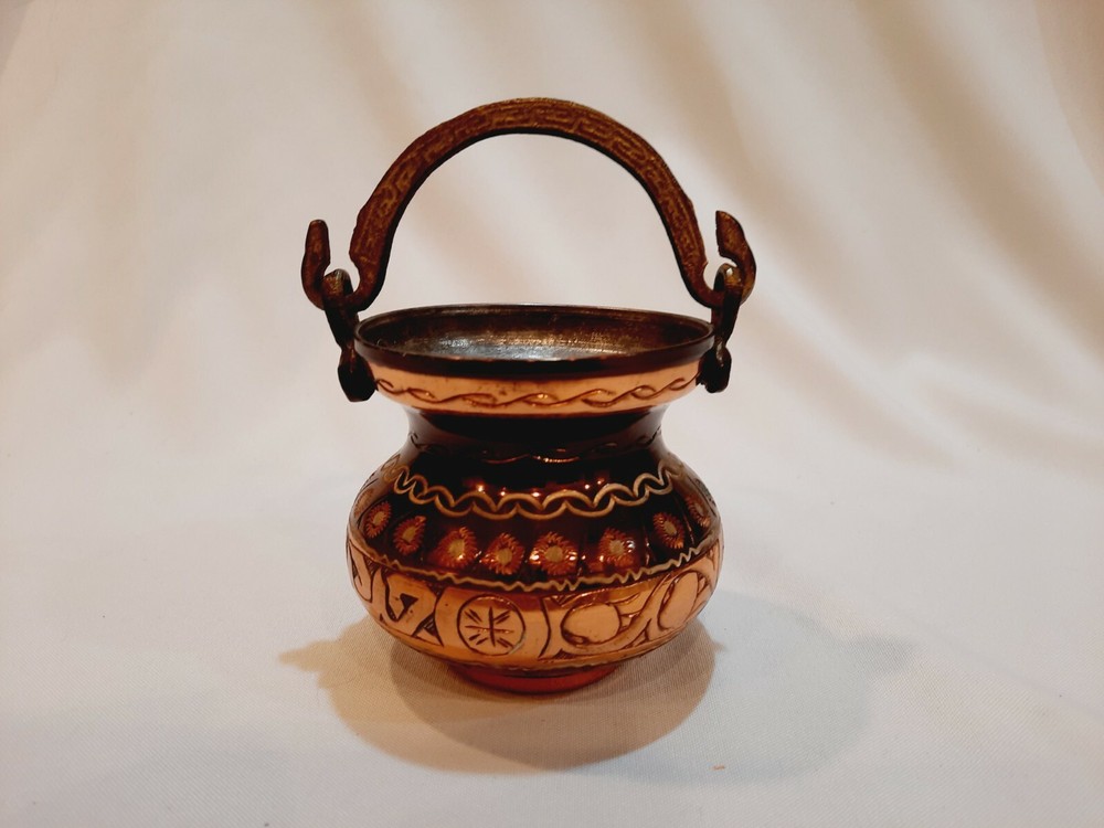 Metal Work Kettle With Handle Middle Eastern Style